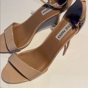 Nude Steve Madden heels